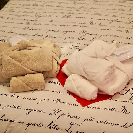 Bed Art Relaxing Suite - Appartamento Con Sauna Love Suite Gallery San Benedetto del Tronto Eksteriør billede