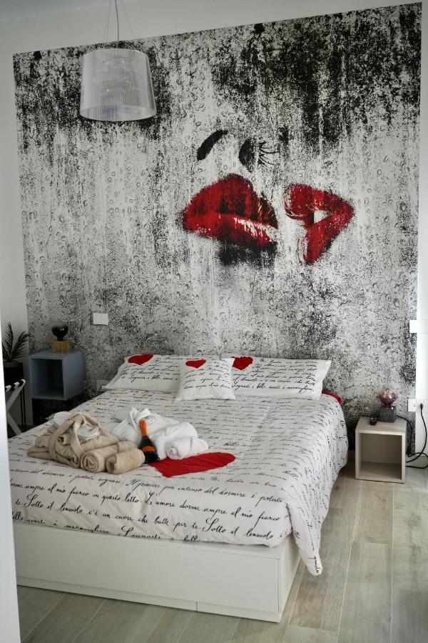 Bed Art Relaxing Suite - Appartamento Con Sauna Love Suite Gallery San Benedetto del Tronto Eksteriør billede